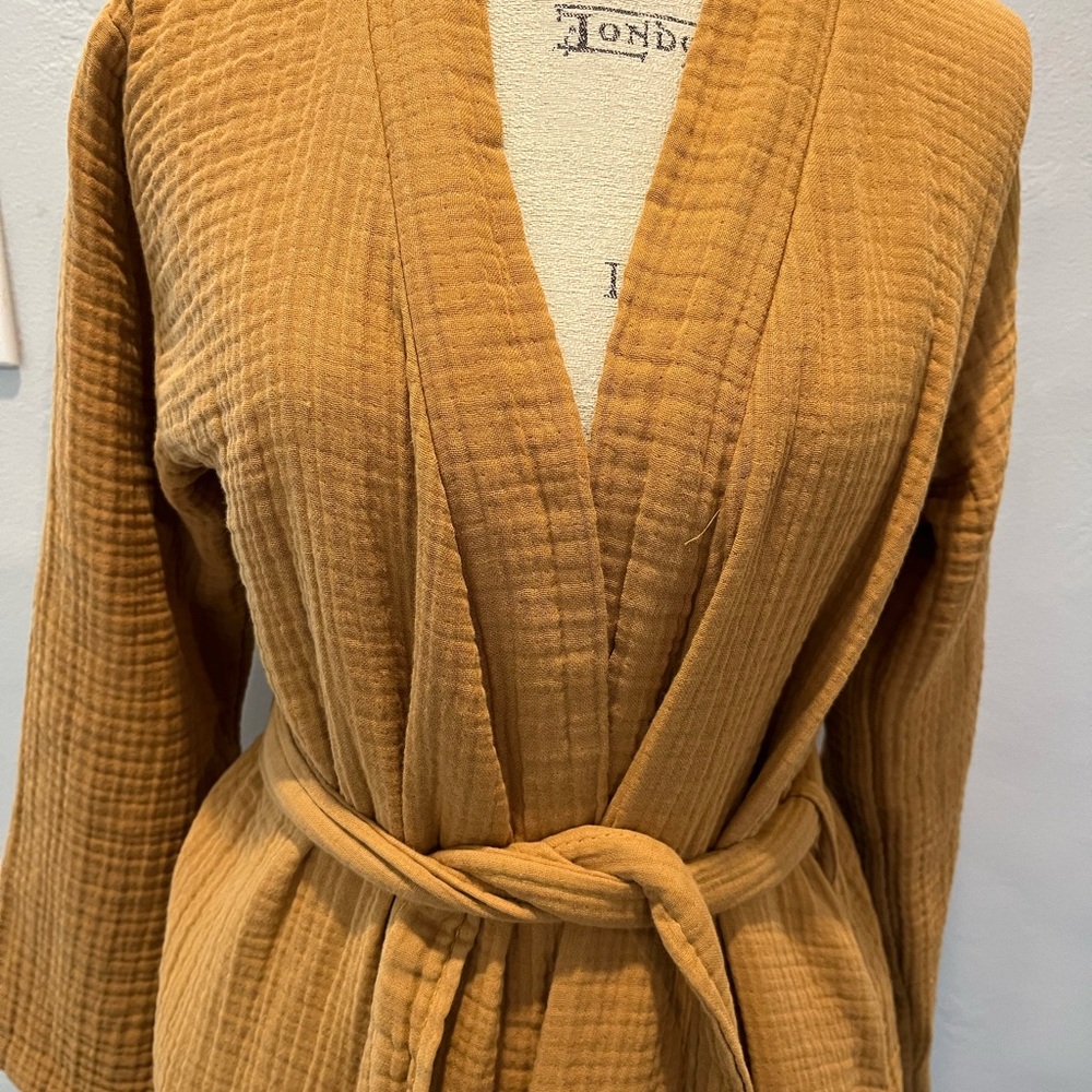Parachute Golden Textured Robe - Picture 2 of 9